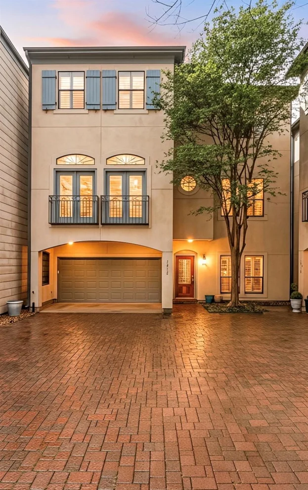 Unit for sale at 1918 W Bell Street, Houston, TX 77019