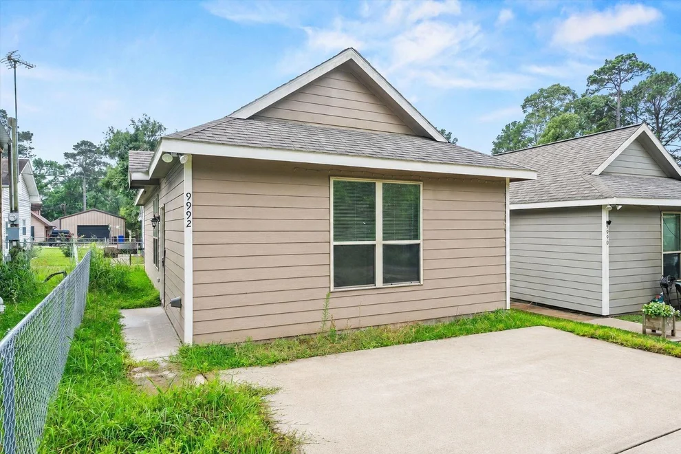 Unit for sale at 9992 Calendar Street, Willis, TX 77318