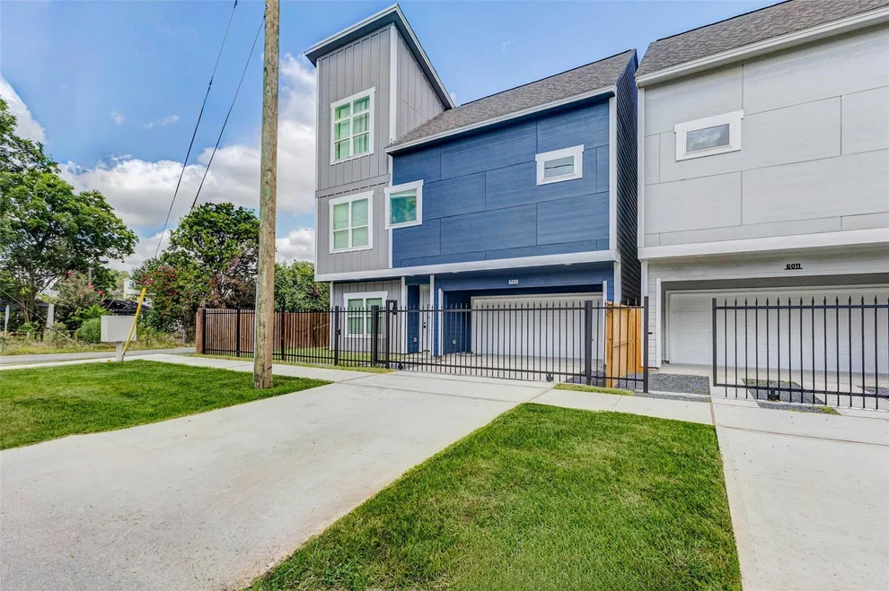 Unit for sale at 6204 Maybell Street, Houston, TX 77091