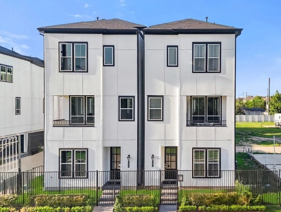 Unit for sale at 2706 Grand Fountains Drive, Houston, TX 77054