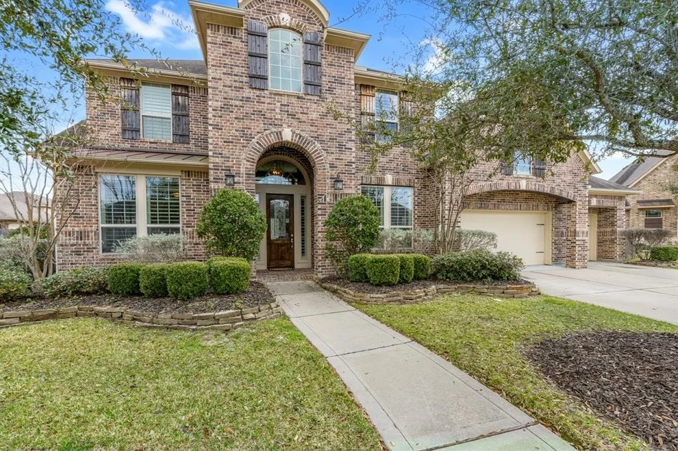Unit for sale at 16906 Amaryllis Red Trail, Cypress, TX 77433
