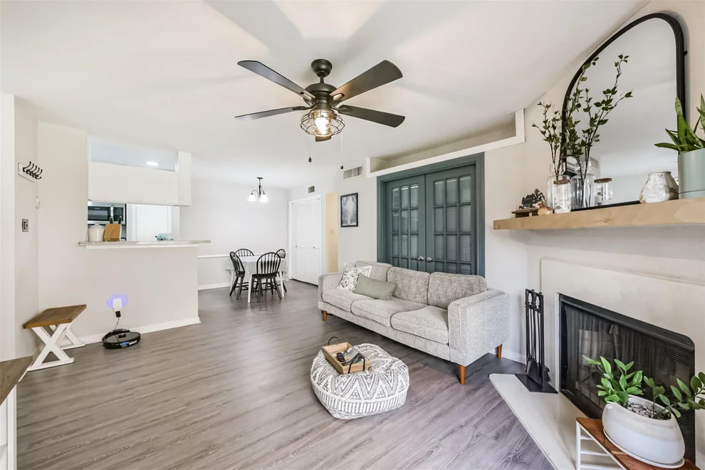 Unit for sale at 2121 Hepburn Street, Houston, TX 77054