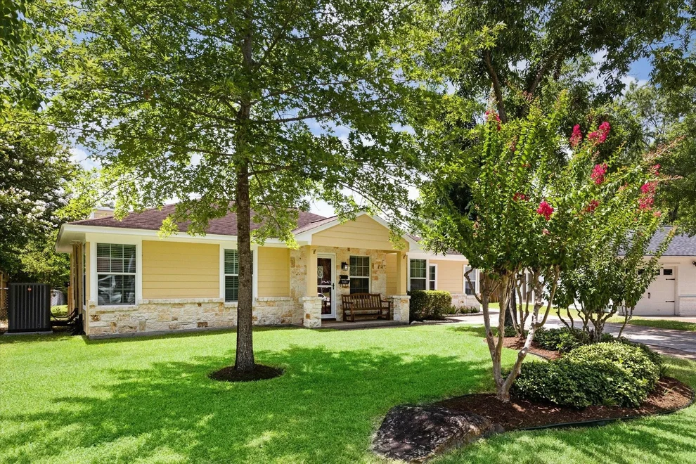 Unit for sale at 1433 Confederate Road, Houston, TX 77055