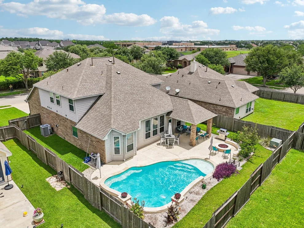 Unit for sale at 6546 Turner Fields Lane, Dickinson, TX 77539