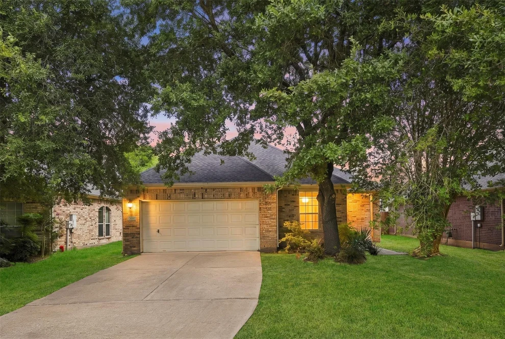 Unit for sale at 3719 Nichols Avenue, Dickinson, TX 77539