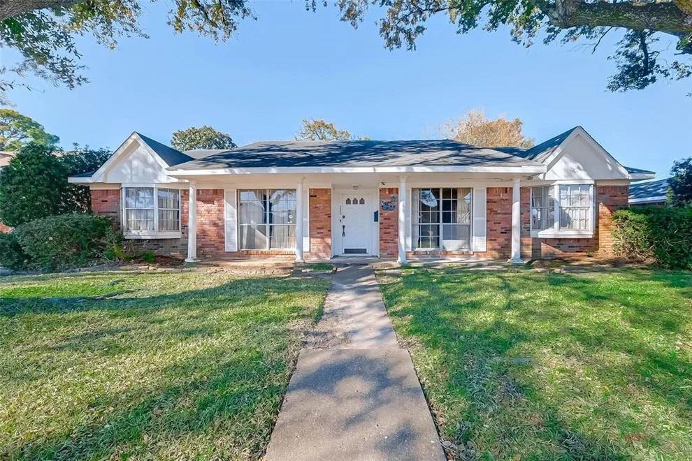 Unit for sale at 223 Coronation Drive, Houston, TX 77034