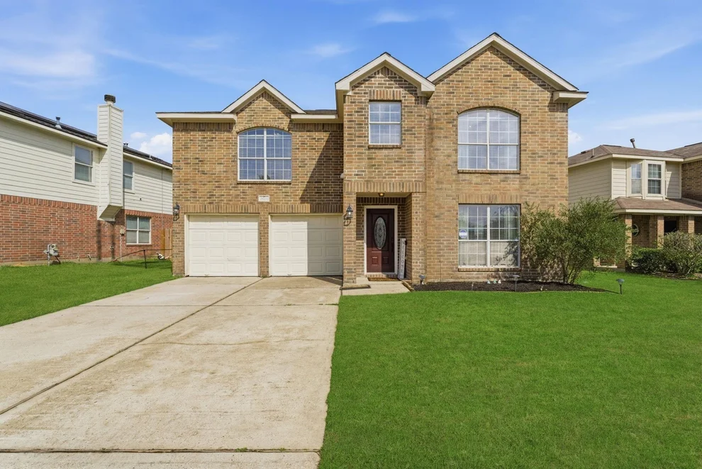 Unit for sale at 25226 Barmby Drive, Tomball, TX 77375