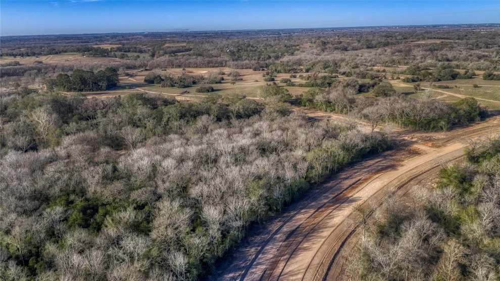 Unit for sale at 4 Windmill Ridge, Brenham, TX 77833