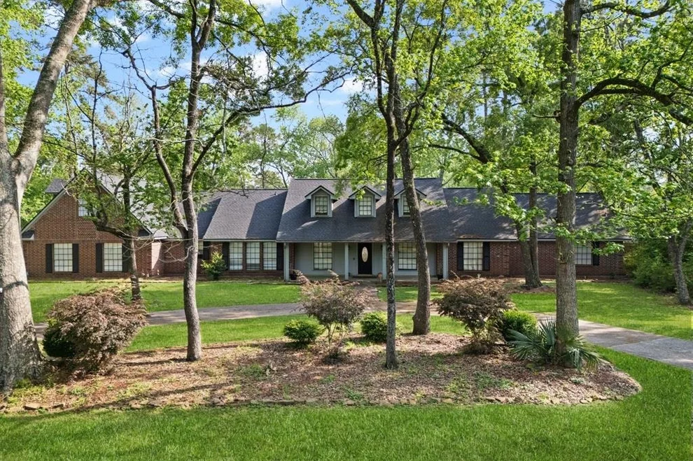 Unit for sale at 1510 Mustang Trail, Houston, TX 77339