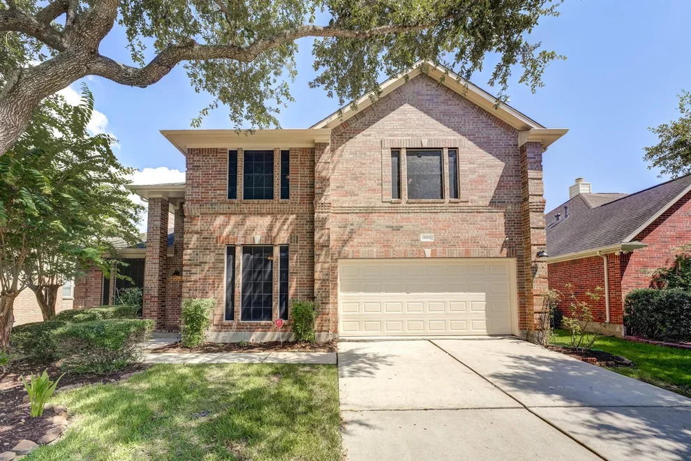 Unit for sale at 3221 English Oaks Boulevard, Pearland, TX 77584