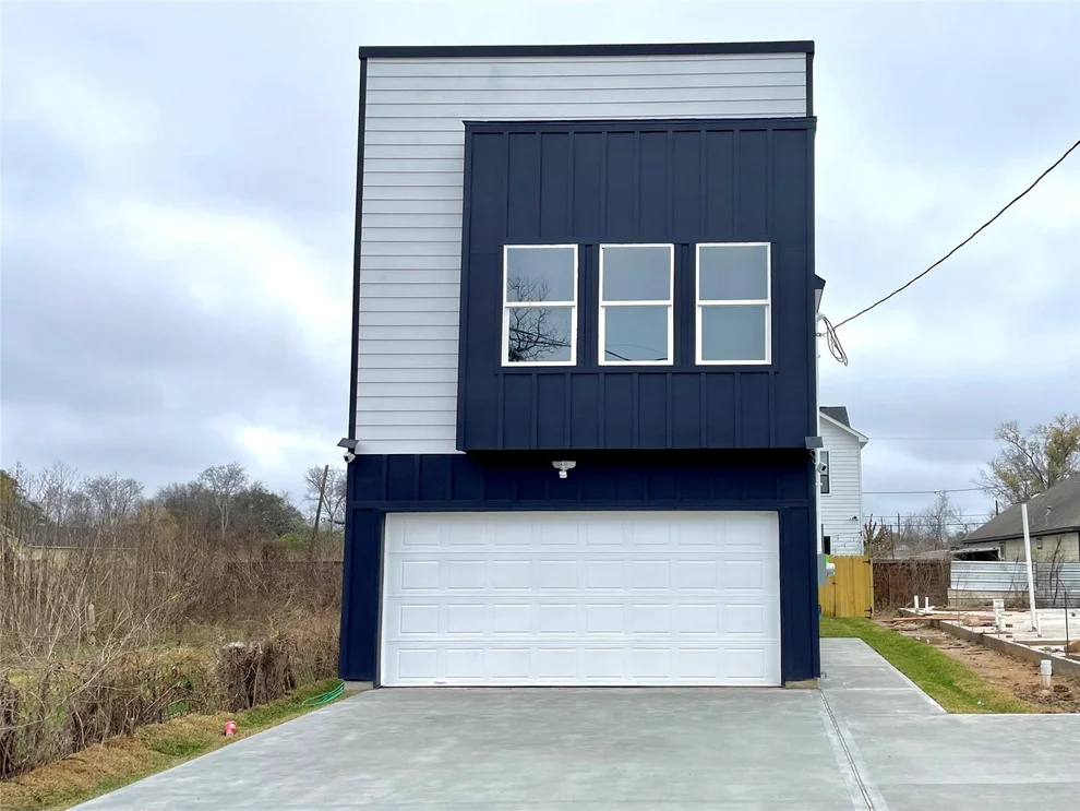 Unit for sale at 7819 Angus Street, Houston, TX 77028