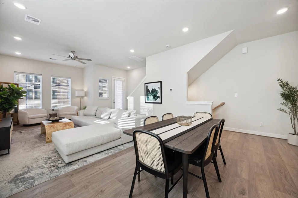 Unit for sale at 3091 Hicks Street, Houston, TX 77007