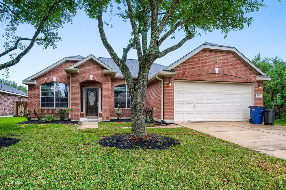 Unit for sale at 548 Small Cedar Drive, League City, TX 77573