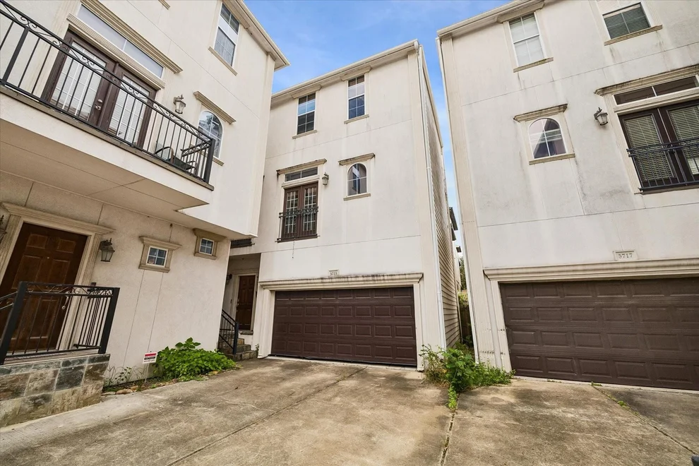 Unit for sale at 5715 Kiam Street, Houston, TX 77007