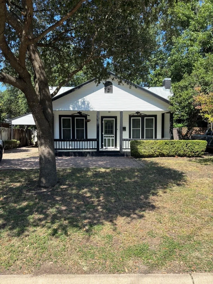 Unit for sale at 1209 Park Street N, Kerrville, TX 78028
