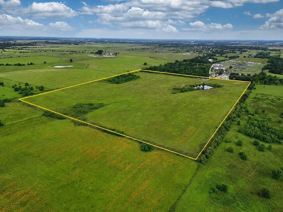 Unit for sale at 33753 Betka Road, Waller, TX 77484