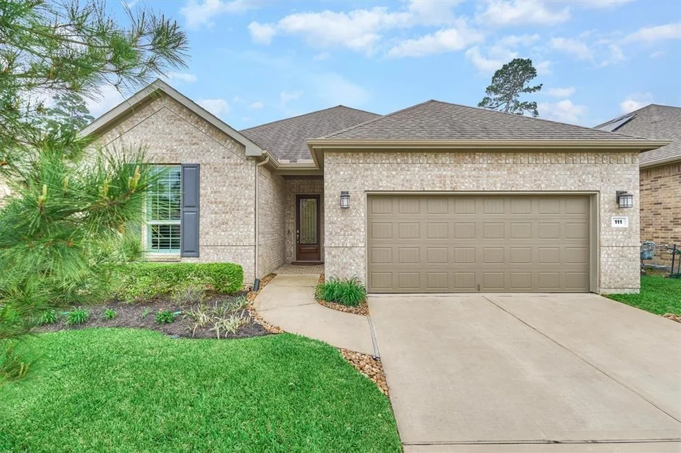 Unit for sale at 111 Dartmoor Lane, Spring, TX 77382