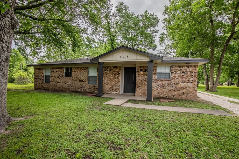 Unit for sale at 417 E Linney Street, Dayton, TX 77535