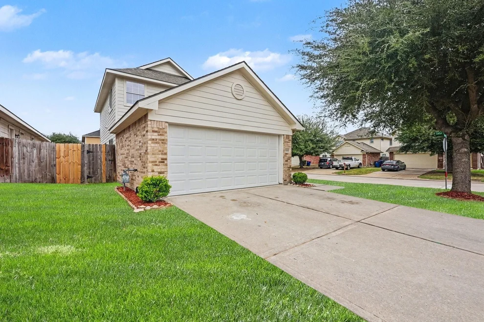 Unit for sale at 7202 Cool Springs Court, Magnolia, TX 77354