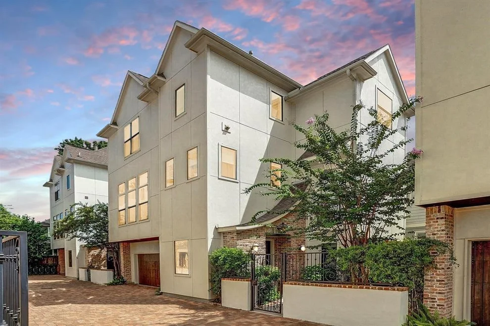Unit for sale at 1009 W 24th Street, Houston, TX 77008