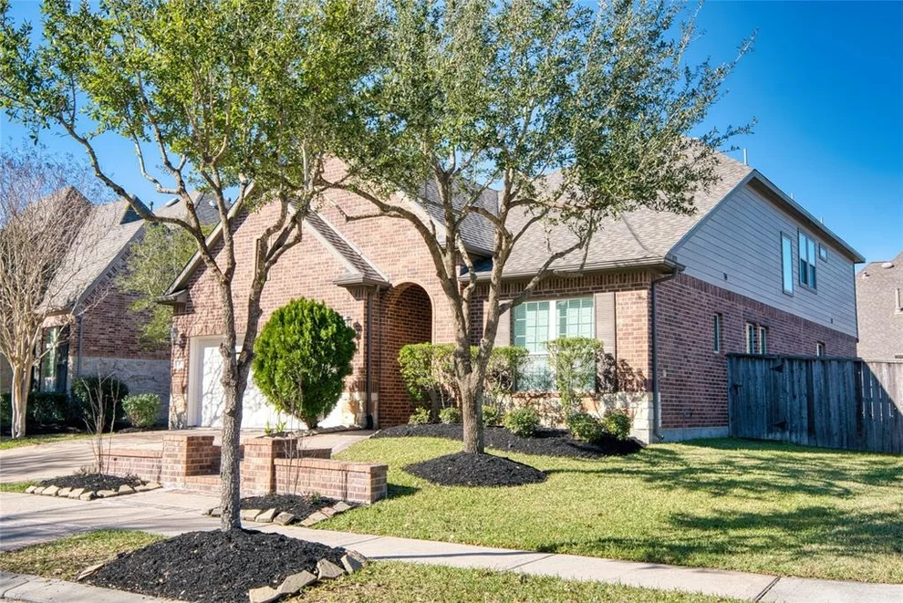 Unit for sale at 19530 Mills Glen Drive, Cypress, TX 77433