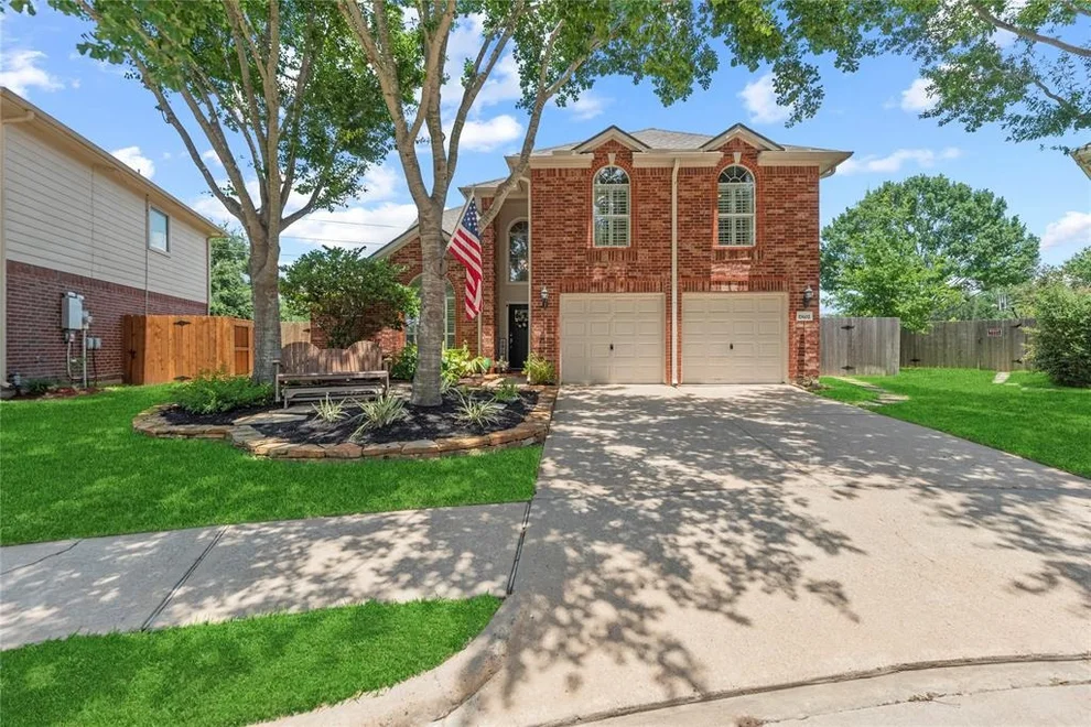 Unit for sale at 17602 Meadow Crossing Lane, Houston, TX 77095