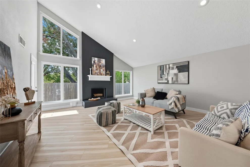Unit for sale at 2006 Woodland Springs Street, Houston, TX 77077