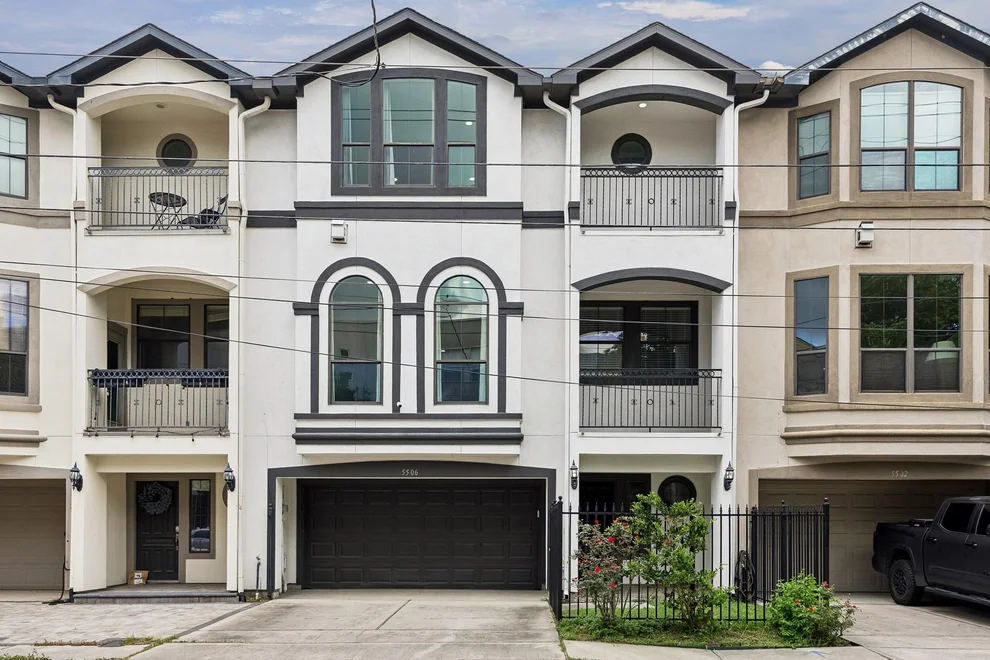 Unit for sale at 5506 Blossom Street, Houston, TX 77007