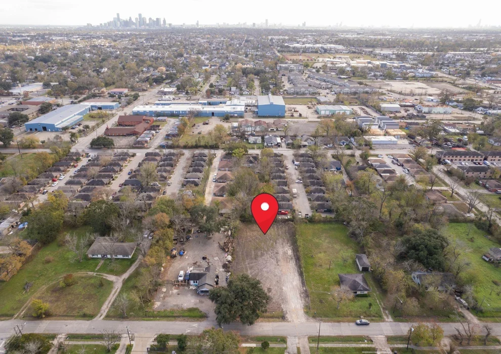 Unit for sale at 312 Walthall Drive, Houston, TX 77022