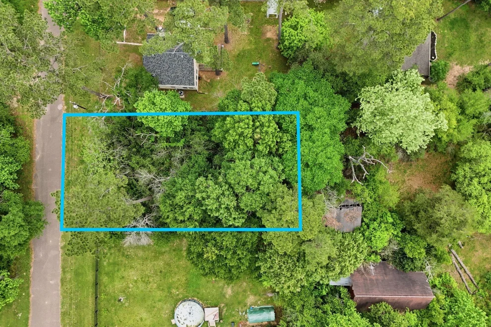 Unit for sale at 2-B Rollingwood Loop, Conroe, TX 77303