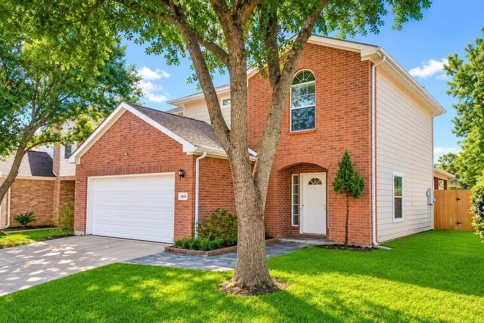 Unit for sale at 4818 S Fairfax Village Circle, Spring, TX 77373