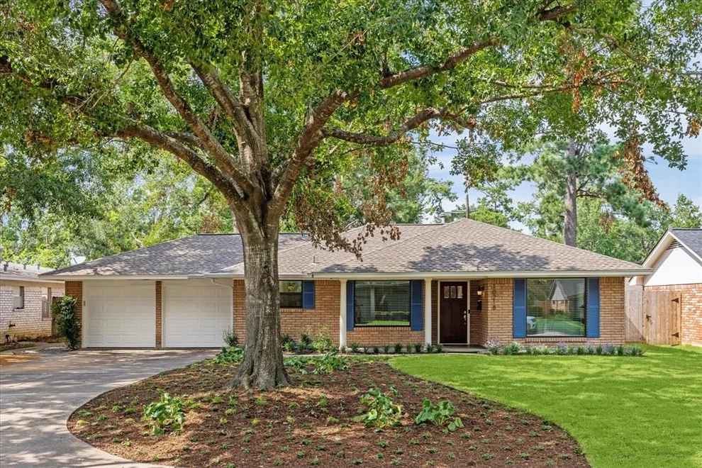 Unit for sale at 10218 Londonderry Drive, Houston, TX 77043