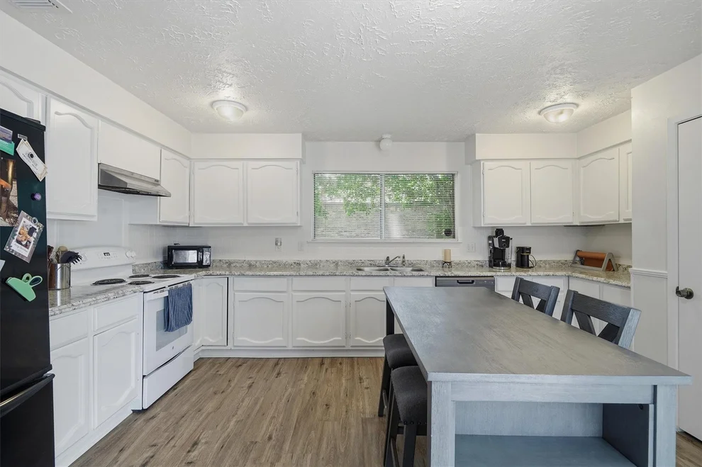 Unit for sale at 16131 Highlander Drive, Houston, TX 77082