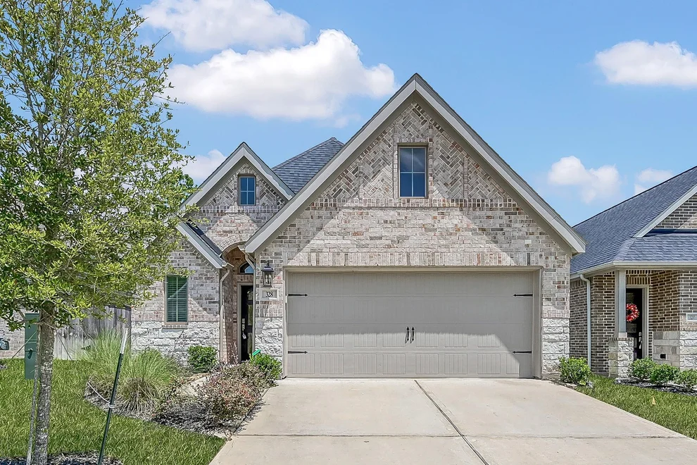 Unit for sale at 328 Rise Lane, Montgomery, TX 77316