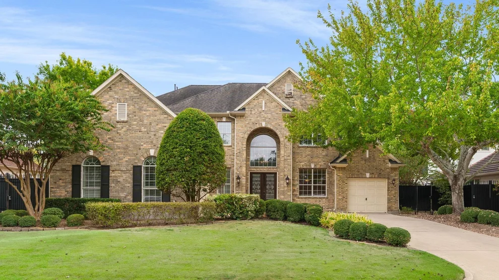 Unit for sale at 11431 Legend Manor Drive, Houston, TX 77082