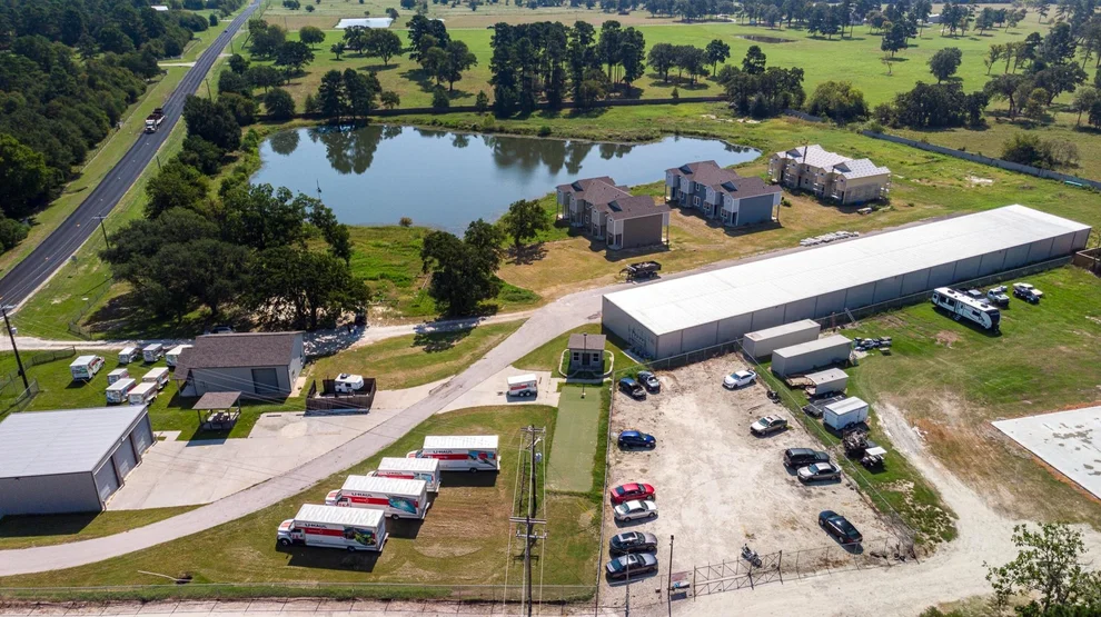 Unit for sale at 1735 State Highway 75 N, Huntsville, TX 77320