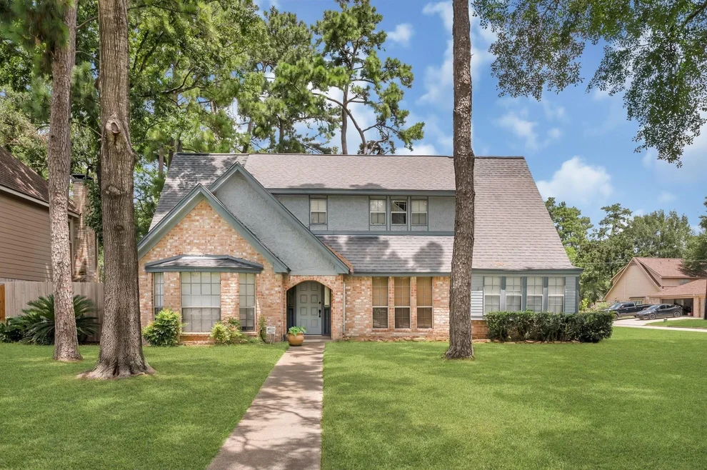 Unit for sale at 119 Laura Lane, Conroe, TX 77385