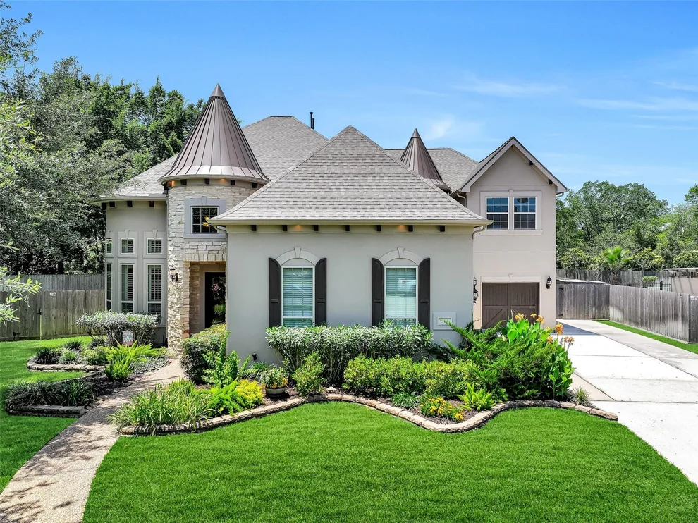 Unit for sale at 2304 Halls Creek Court, Friendswood, TX 77546