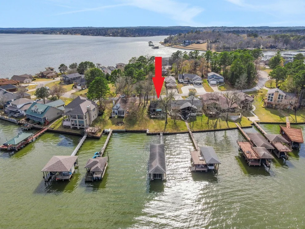 Unit for sale at 81 Harbour Point Circle, Coldspring, TX 77331