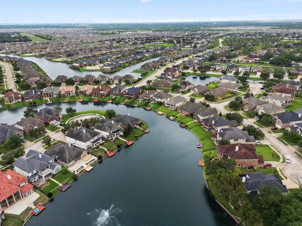 Unit for sale at 2910 Lake Villa Drive, Missouri City, TX 77459