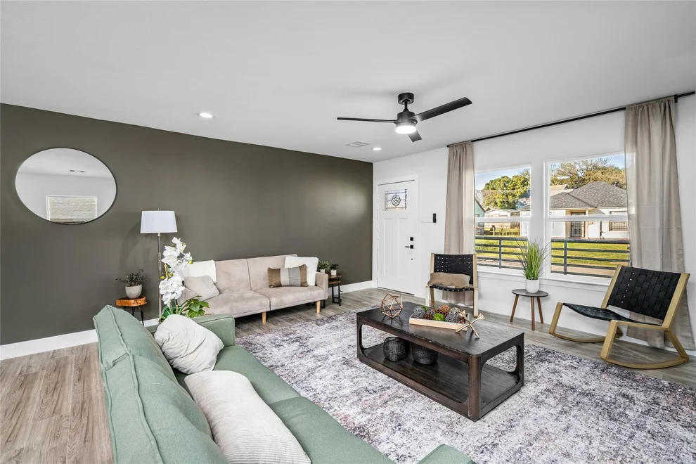 Unit for sale at 7422 Mckinney Street, Houston, TX 77011
