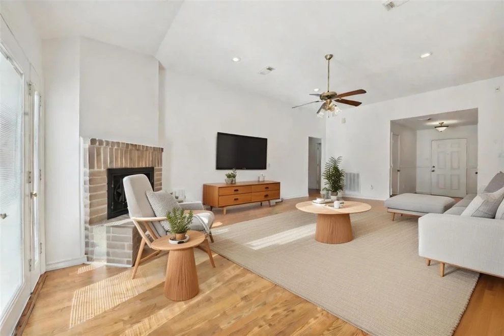Unit for sale at 9208 Mahan Drive, La Porte, TX 77571