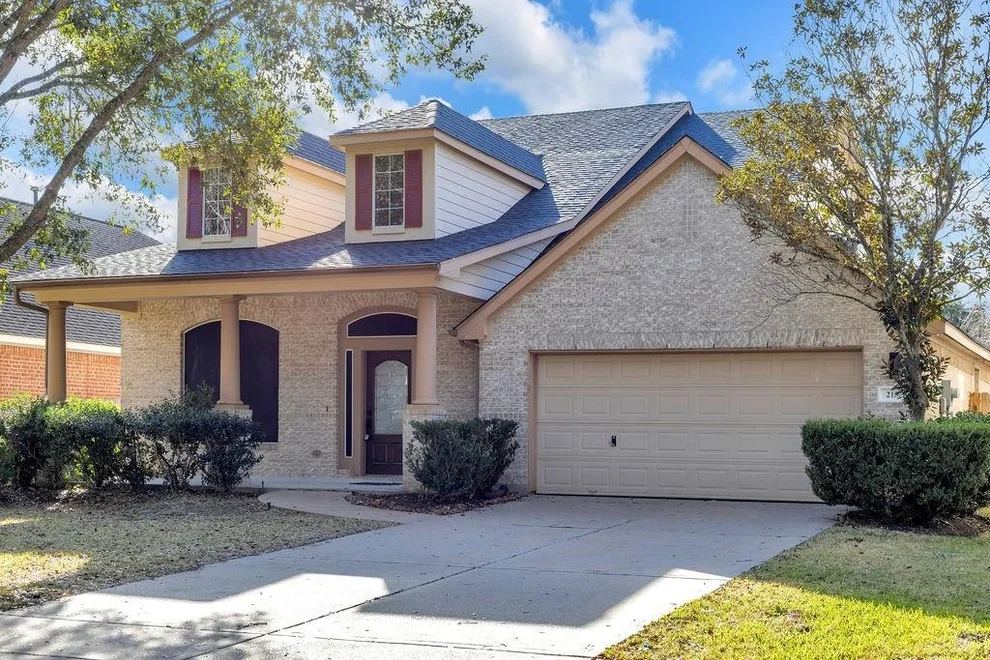 Unit for sale at 215 Briar Trace Lane, Richmond, TX 77406