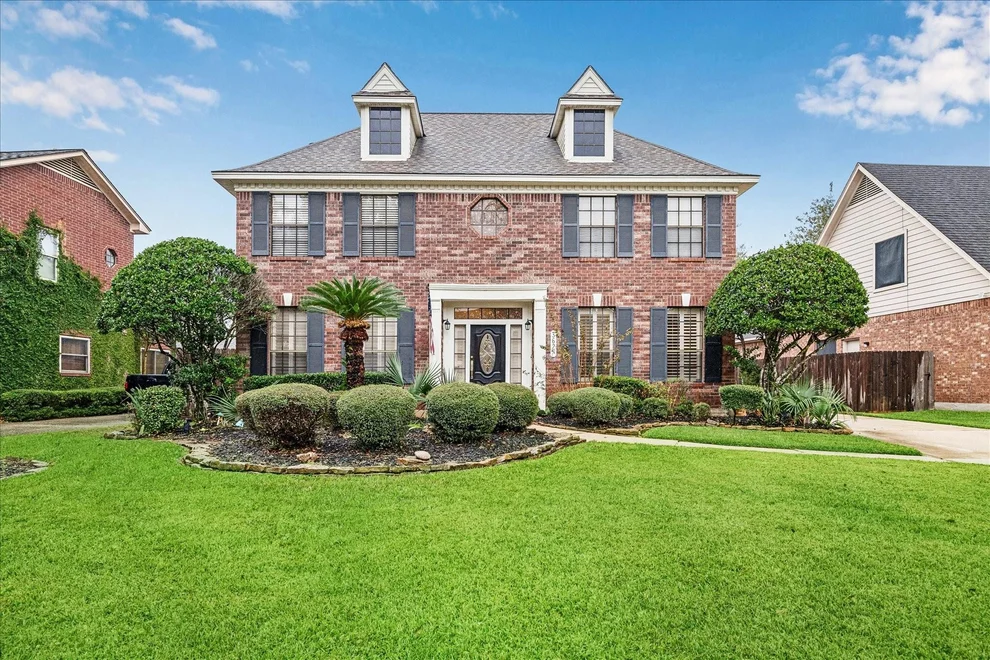 Unit for sale at 3627 Red Oak Branch Lane, Kingwood, TX 77345