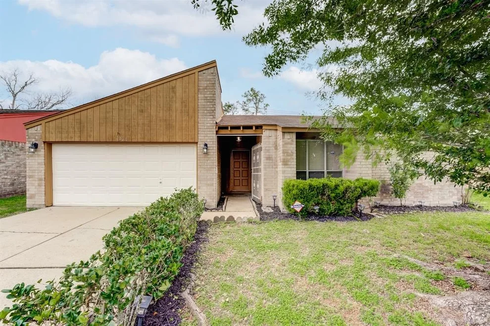 Unit for sale at 6306 Clayridge Drive, Houston, TX 77053