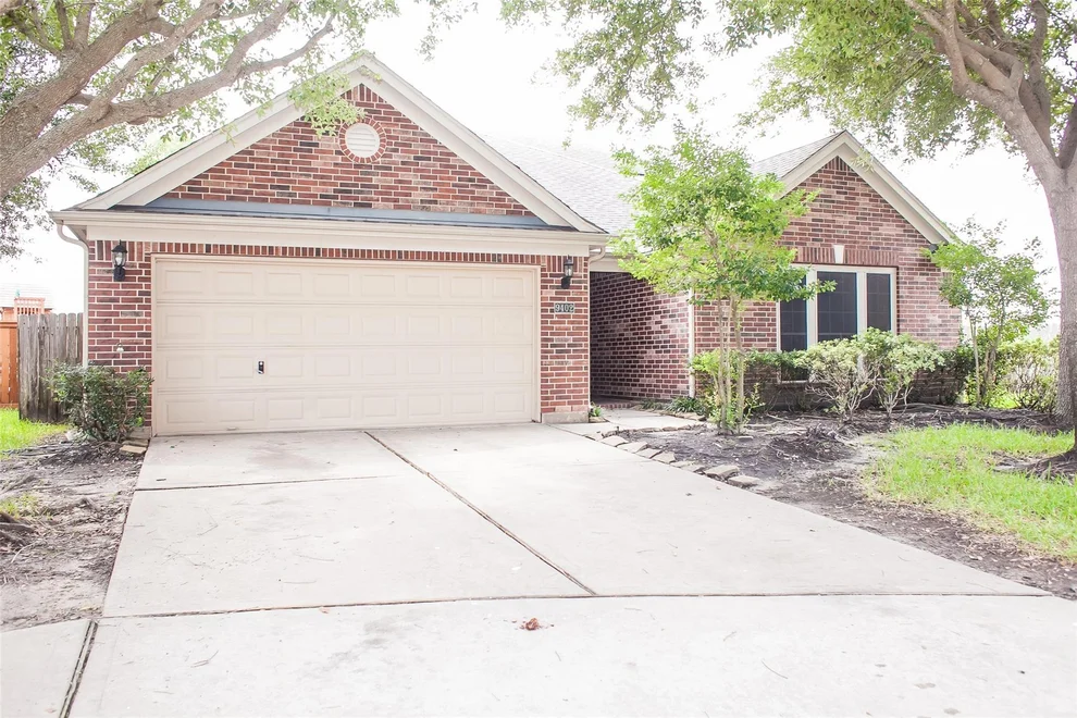 Unit for sale at 9402 Borden Bluff, Houston, TX 77095