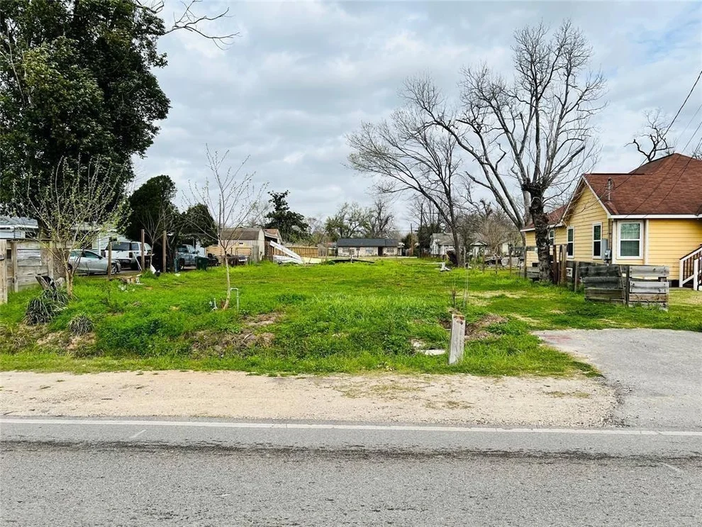 Unit for sale at 4007 Bennington Street, Houston, TX 77016