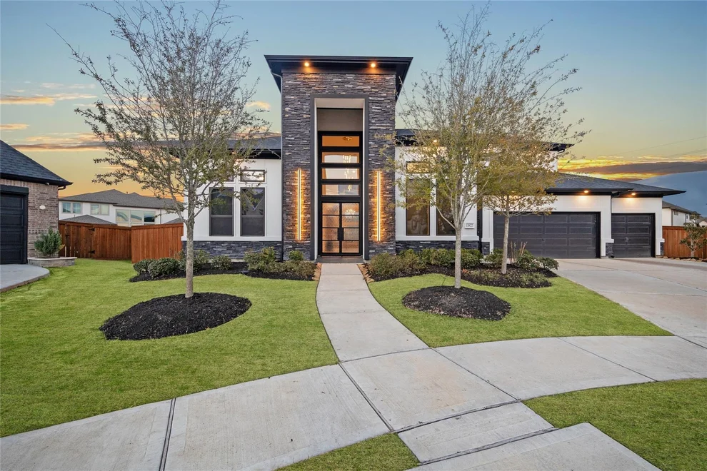 Unit for sale at 13822 Friarstone Pointe Drive, Cypress, TX 77433