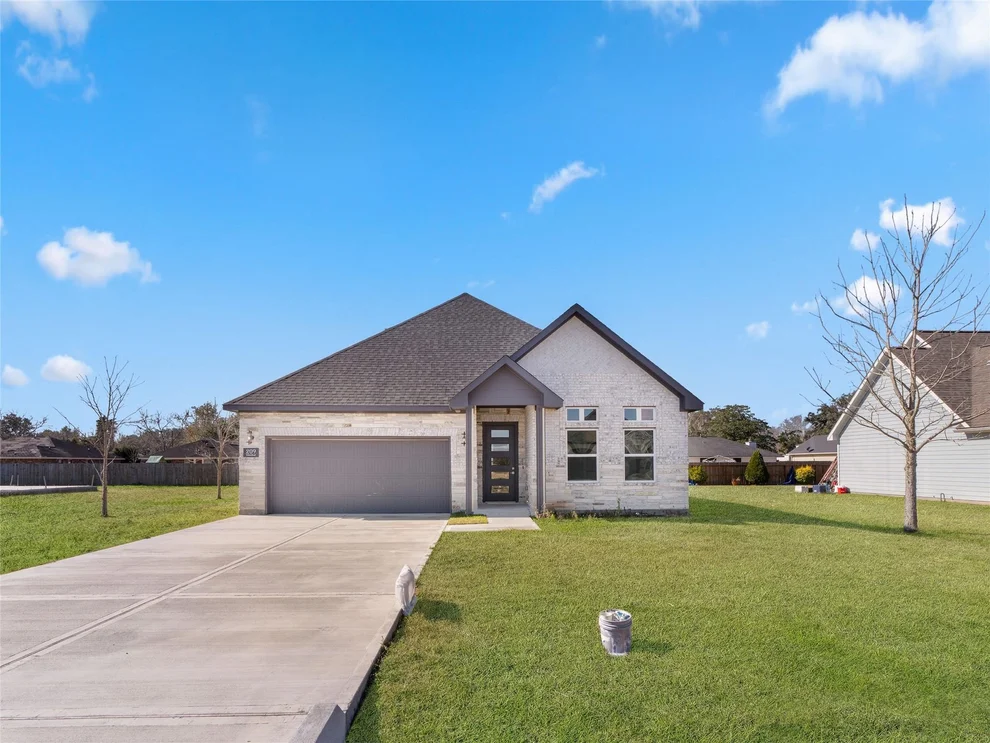 Unit for sale at 209 Silverleaf Street, Sweeny, TX 77480