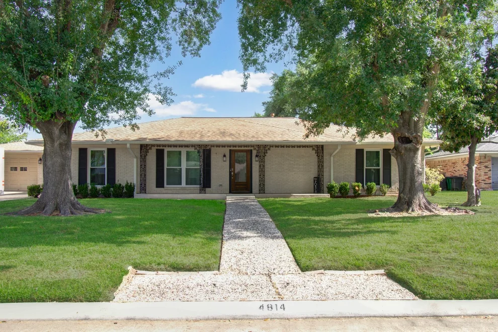 Unit for sale at 4814 Burning Tree Drive, Baytown, TX 77521